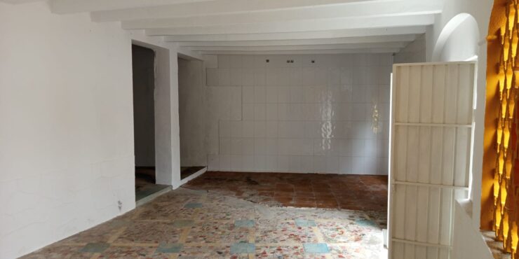 Local con encanto a 350 metros de la playa
